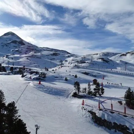 4 Pers. Au Pied Des Pistes Avec Balcon - - Fr-1-602-7 Apartment *